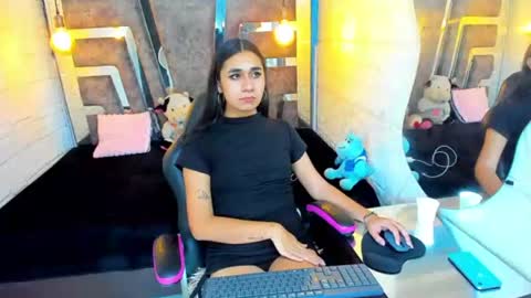 Snapshot of mahiara_hot chatting on July 31, 2026, 1:54 pm mahiara hot online show from July 31, 2026, 1:54 pm