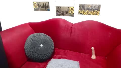 ISABELA online show from February 17, 2026, 2:57 pm