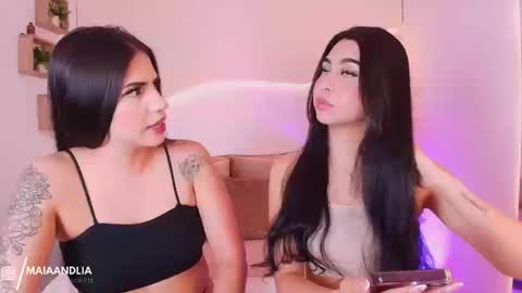 MAIA  LIA  online show from September 9, 2025, 8:30 pm