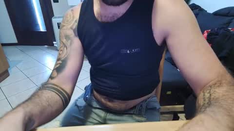 maialinofriuli online show from September 9, 2025, 3:55 pm