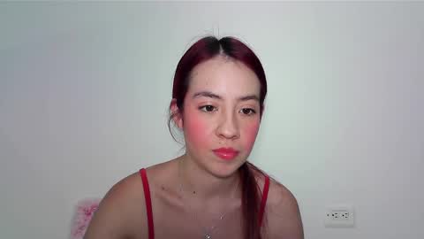 Snapshot of maiarosse_ chatting on January 12, 2025, 2:24 am MaiaRosse online show from January 12, 2025, 2:24 am