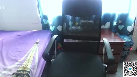 maicollah online show from October 1, 2025, 4:02 pm