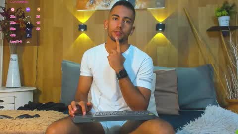 maicolparker0 online show from March 29, 2026, 3:34 pm