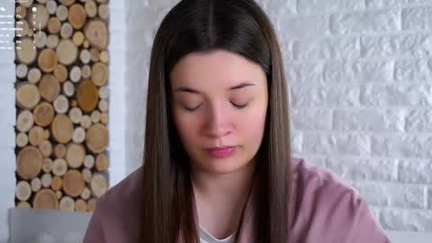 Lucy online show from November 11, 2025, 2:22 am