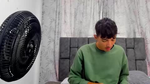 Maikol online show from December 3, 2025, 12:14 pm