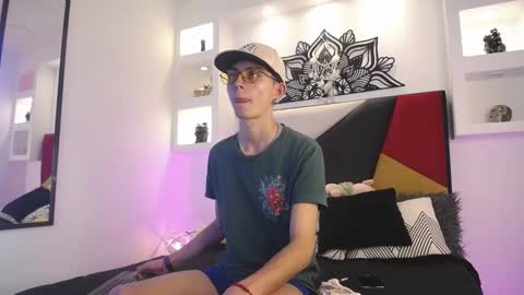 Maiky Cooper online show from March 2, 2025, 7:10 am