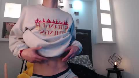 Maiky Cooper online show from March 5, 2025, 7:38 am