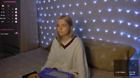 Your kitty online show from January 2, 2025, 3:19 pm