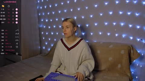 Your kitty online show from January 30, 2025, 2:38 am