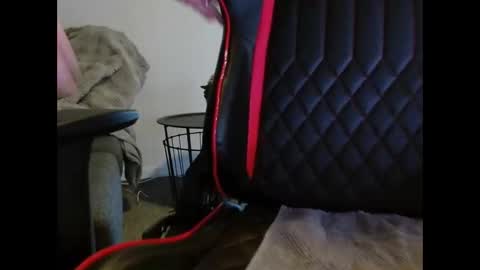 mailtomackans online show from April 27, 2026, 7:28 am