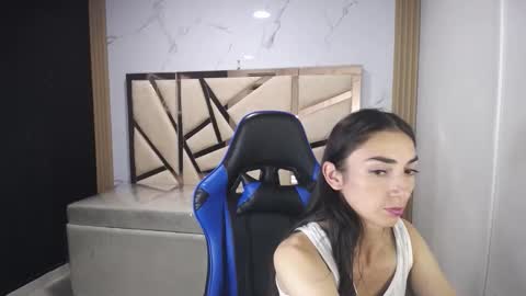 Maily online show from November 19, 2025, 2:55 am