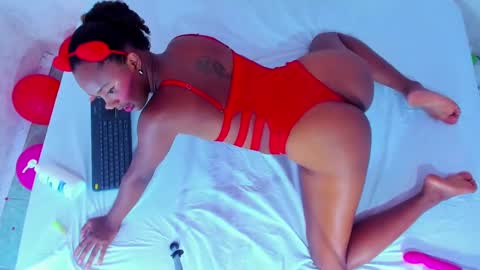 Mailyn online show from February 14, 2025, 9:10 pm