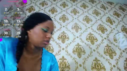 Snapshot of mailyn_er chatting on May 12, 2026, 10:29 pm Mailyn online show from May 12, 2026, 10:29 pm