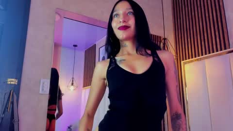 Snapshot of mailynjones_ chatting on June 9, 2026, 11:44 am Mailyn online show from June 9, 2026, 11:44 am