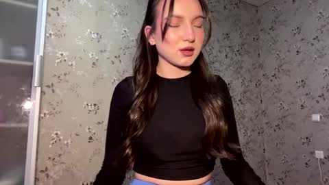 DIna online show from April 4, 2026, 2:03 pm