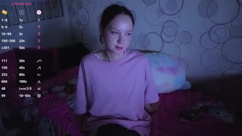 Maisie online show from November 5, 2025, 1:00 pm