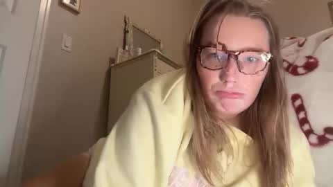 Snapshot of maisystellaxx chatting on March 15, 2026, 4:51 am maisystellaxx online show from March 15, 2026, 4:51 am