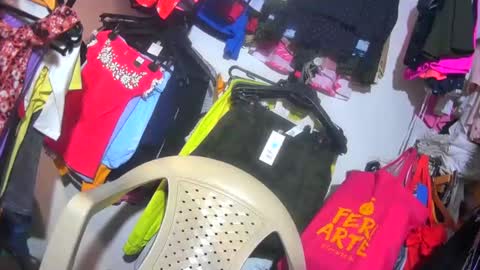 maite2020 online show from December 13, 2024, 8:04 pm