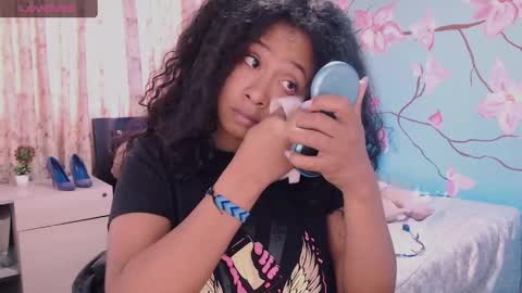 Maite online show from December 11, 2024, 12:23 pm