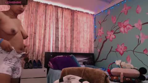 Maite online show from December 18, 2024, 1:23 pm