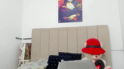 maite_milky18 online show from October 30, 2025, 12:34 am