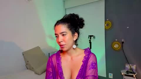   Lauu online show from February 16, 2026, 11:34 pm