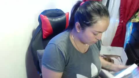 Snapshot of maitte_22 chatting on January 22, 2025, 2:37 am Hello friends Im on another account online show from January 22, 2025, 2:37 am