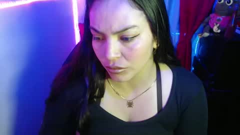 Snapshot of maitte_22 chatting on February 1, 2025, 12:29 am Hello friends Im on another account online show from February 1, 2025, 12:29 am