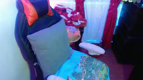 Snapshot of maitte_22 chatting on February 9, 2025, 12:49 am Hello friends Im on another account online show from February 9, 2025, 12:49 am