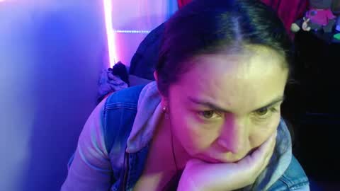 Snapshot of maitte_22 chatting on February 13, 2025, 1:40 am Hello friends Im on another account online show from February 13, 2025, 1:40 am