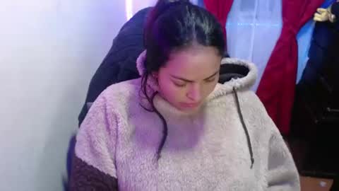 Snapshot of maitte_22 chatting on February 20, 2025, 1:36 am Hello friends Im on another account online show from February 20, 2025, 1:36 am