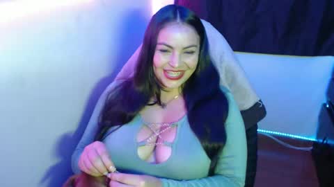 Snapshot of maitte_22 chatting on February 22, 2025, 1:55 am Hello friends Im on another account online show from February 22, 2025, 1:55 am