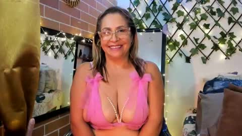 maja_hills online show from March 4, 2025, 11:54 pm