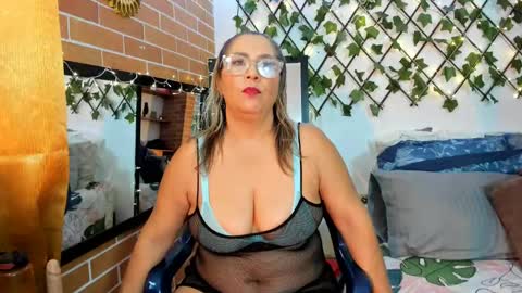maja_hills online show from March 6, 2025, 6:48 pm