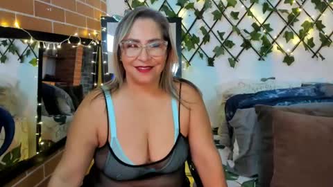 maja_hills online show from March 7, 2025, 4:11 pm