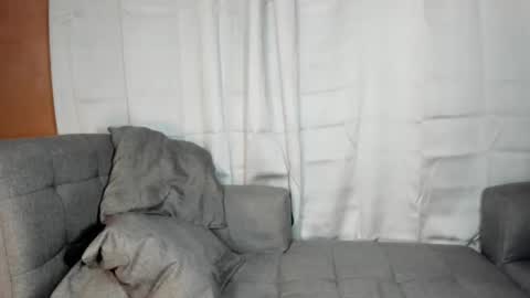 Snapshot of majestictsnathalie chatting on March 6, 2026, 8:55 am Natalieloves online show from March 6, 2026, 8:55 am