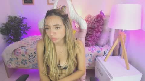 Majo online show from February 19, 2025, 6:21 pm