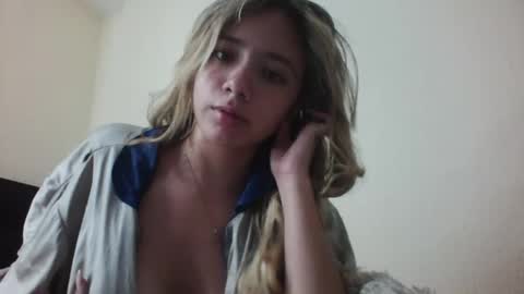 majo_gomezz online show from January 19, 2026, 5:22 am