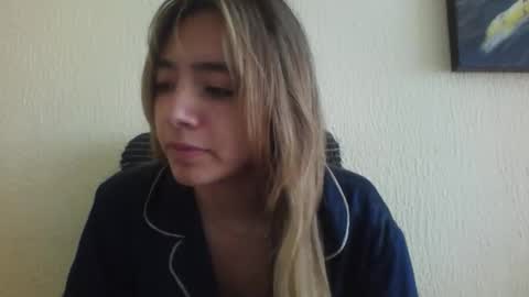 Snapshot of majo_gomezz chatting on March 3, 2026, 3:29 pm majo_gomezz online show from March 3, 2026, 3:29 pm