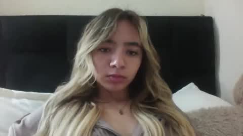 Snapshot of majo_gomezz chatting on March 8, 2026, 2:04 am majo_gomezz online show from March 8, 2026, 2:04 am