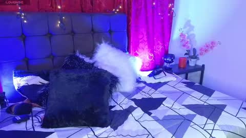 Celeste Bonet  online show from October 22, 2025, 11:43 am