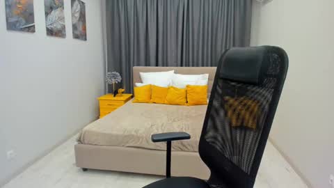 Snapshot of make_love_1 chatting on February 26, 2025, 2:26 am Chloe online show from February 26, 2025, 2:26 am