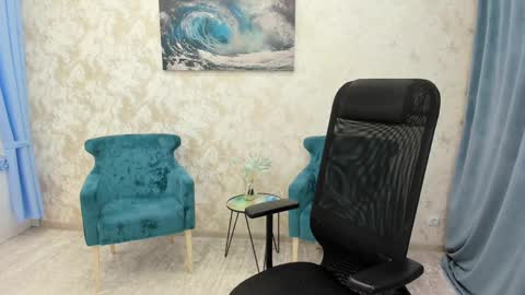 Snapshot of make_love_1 chatting on February 27, 2025, 6:40 am Chloe online show from February 27, 2025, 6:40 am