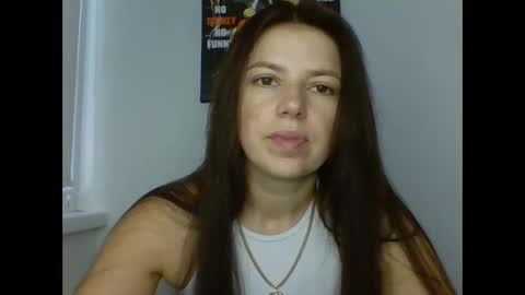 make_mesmile online show from September 24, 2025, 6:17 am