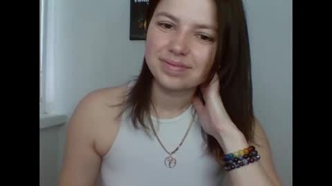 Snapshot of make_mesmile chatting on May 14, 2026, 6:42 am make_mesmile online show from May 14, 2026, 6:42 am