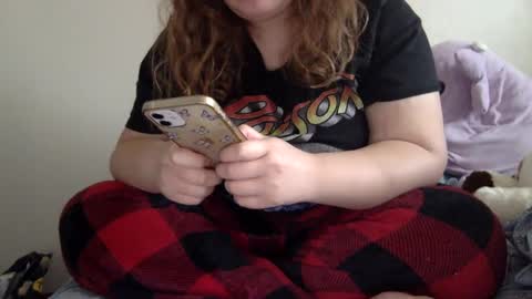 makemesquirt06 online show from September 21, 2025, 6:42 pm