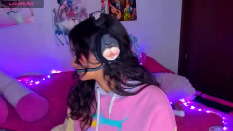 Maki Sins online show from September 19, 2025, 5:42 am