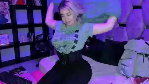 maky_coss online show from March 12, 2026, 1:17 pm