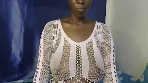 malaika_musa online show from October 7, 2025, 5:04 am