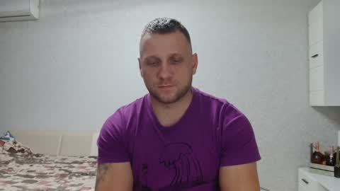 Snapshot of malchyshka chatting on December 10, 2024, 5:33 pm malchyshka online show from December 10, 2024, 5:33 pm